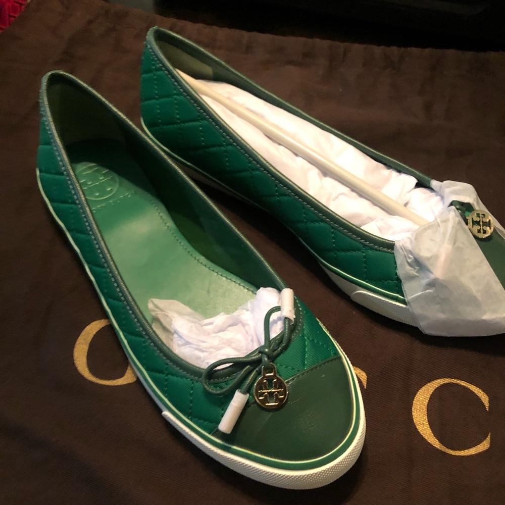Tory Burch slides and wristlet package deal